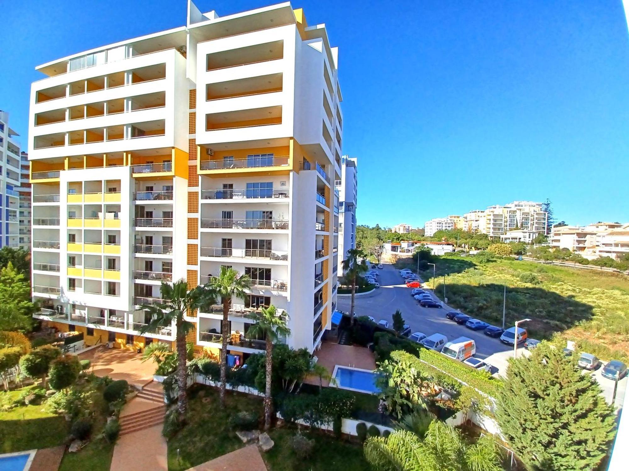 Edificio Lumina Sunshine Beach Apartment Portimão Eksteriør billede